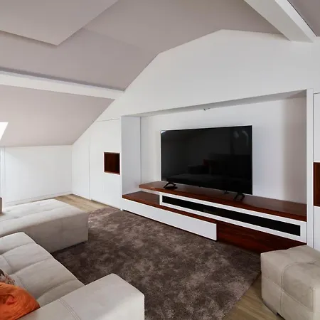 فيلة Vila Faia's Place *